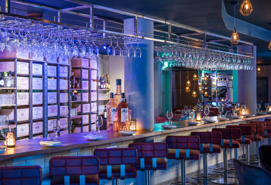 28-50 By Night Bar Seating